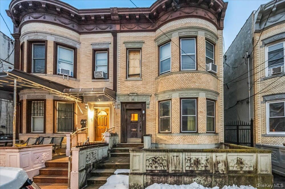 House for sale in Queens, NY — Homes by Agatha