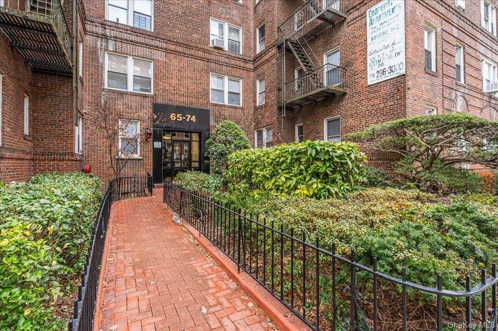 Queens Real Estate Agent | Agatha Lubas, Homes by Agatha 24 Queens, NY home for sale — Homes by Agatha