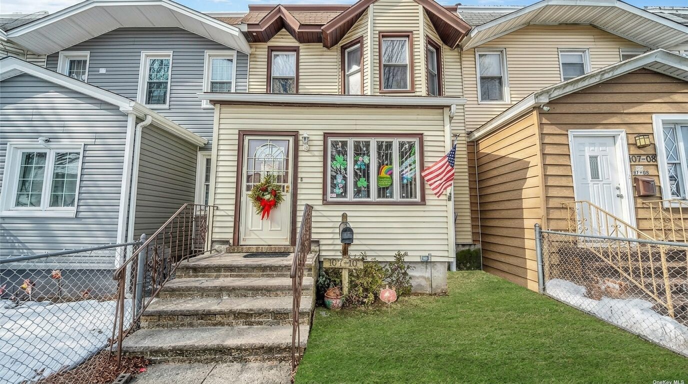 Queens Real Estate Agent | Agatha Lubas, Homes by Agatha 65 Queens, NY homebuyer moment — Homes by Agatha