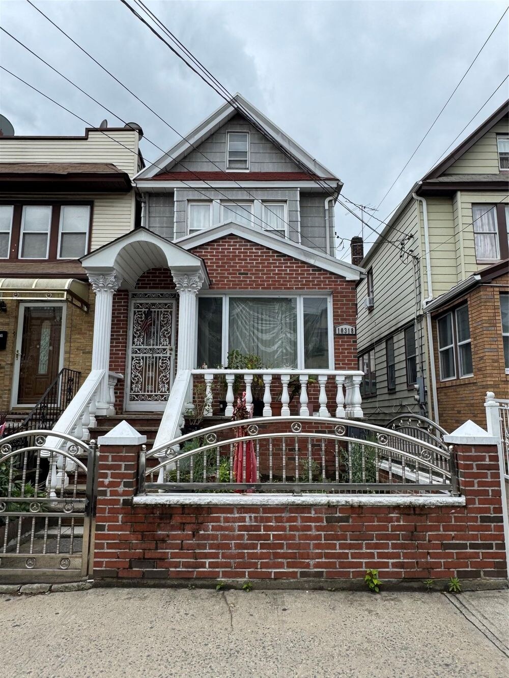 Queens Real Estate Agent | Agatha Lubas, Homes by Agatha 44 Queens, NY home for sale — Homes by Agatha