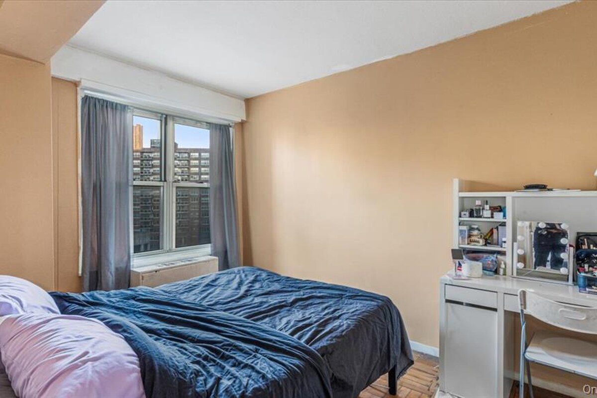 Forest Hills, Queens NY co-op for sale — 107-40 Queens Boulevard #7G bedroom with city views | Forest Hills apartments for sale | Homes by Agatha