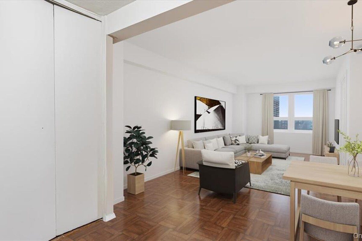 Homes for sale in Forest Hills, Queens NY — 107-40 Queens Boulevard #7G co-op | Queens Boulevard apartments | Homes by Agatha realtor
