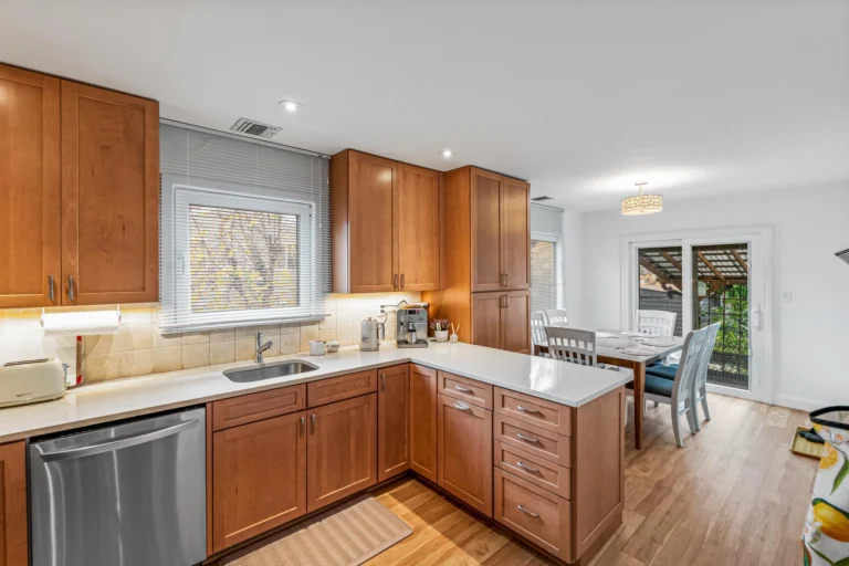 Recently sold in Ronkonkoma, NY — 4928 Express Drive South kitchen | Ronkonkoma Long Island homes sold | Homes by Agatha realtor