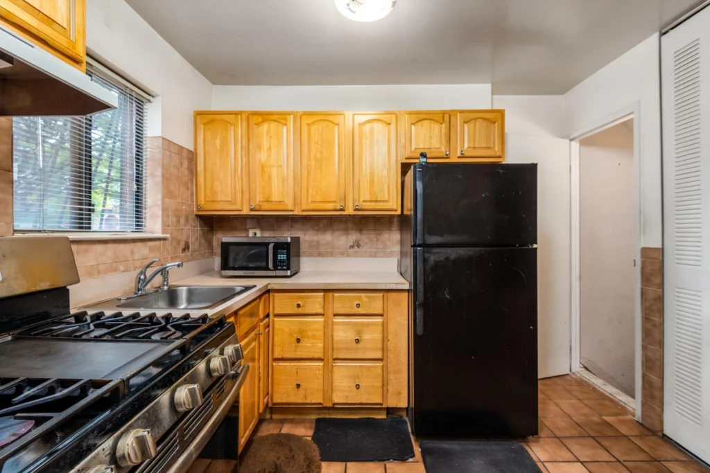 3-bedroom house sold in Brooklyn NY — 563 Powell Street