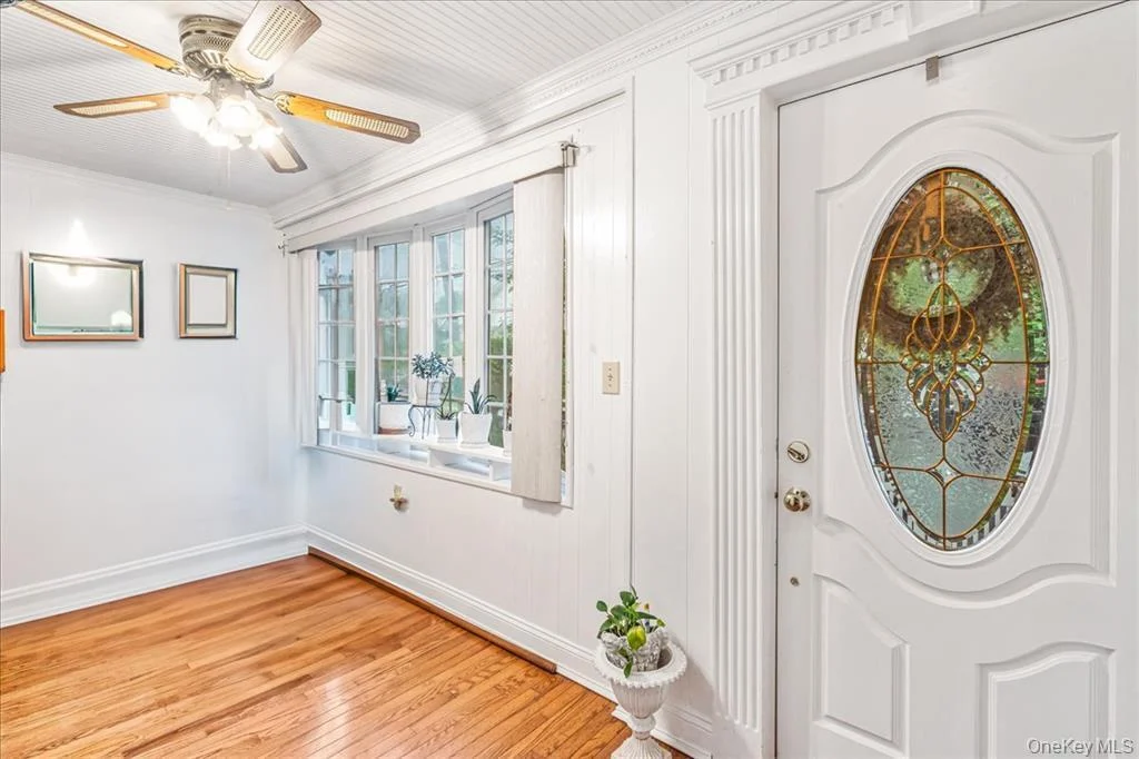 Richmond Hill real estate agent sold listing — 84-31 107th Street bathroom