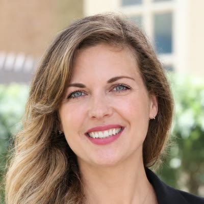Agatha Lubas, Licensed Associate Real Estate Broker in Queens, NY