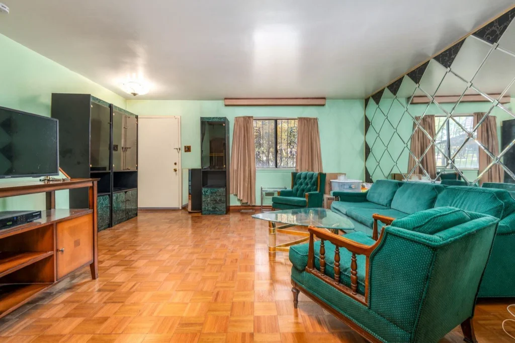 Homes sold in Brooklyn NY — 563 Powell Street kitchen