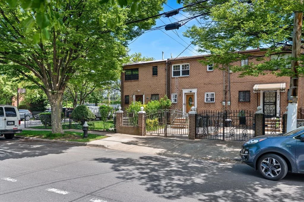 Brooklyn real estate agent sold listing — 561 Powell Street