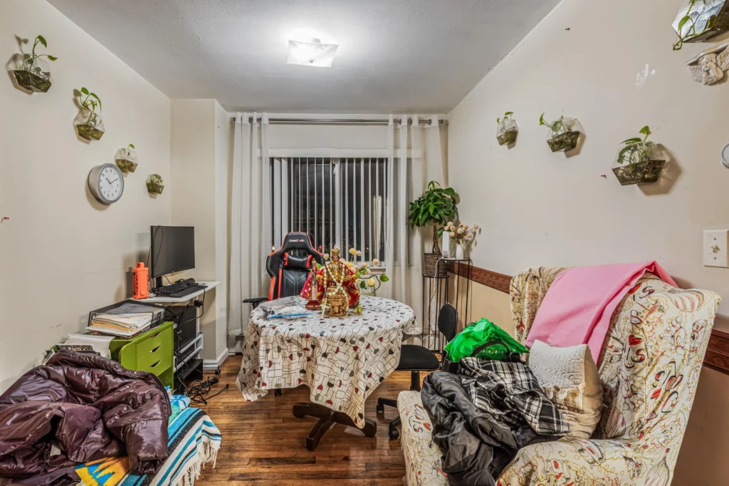 Sold houses in Woodhaven, Queens NY — 93-03 90th Avenue second-floor apartment